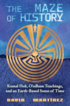 Cover of 'The Maze of History' by David Mart&iacute;nez 
